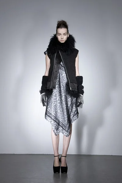 Look 9